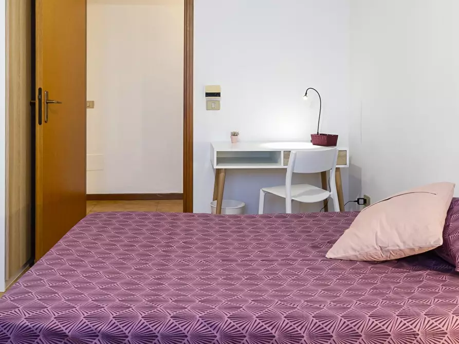 Immagine 19 di Camera in affitto  in Via dei Missaglia13 a Milano