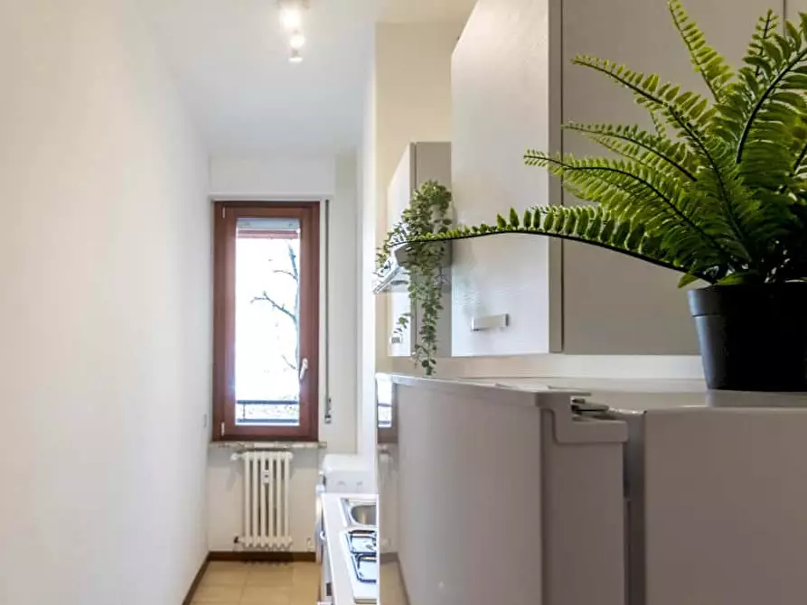 Immagine 20 di Camera in affitto  in Via Luciano Zuccoli19 a Milano