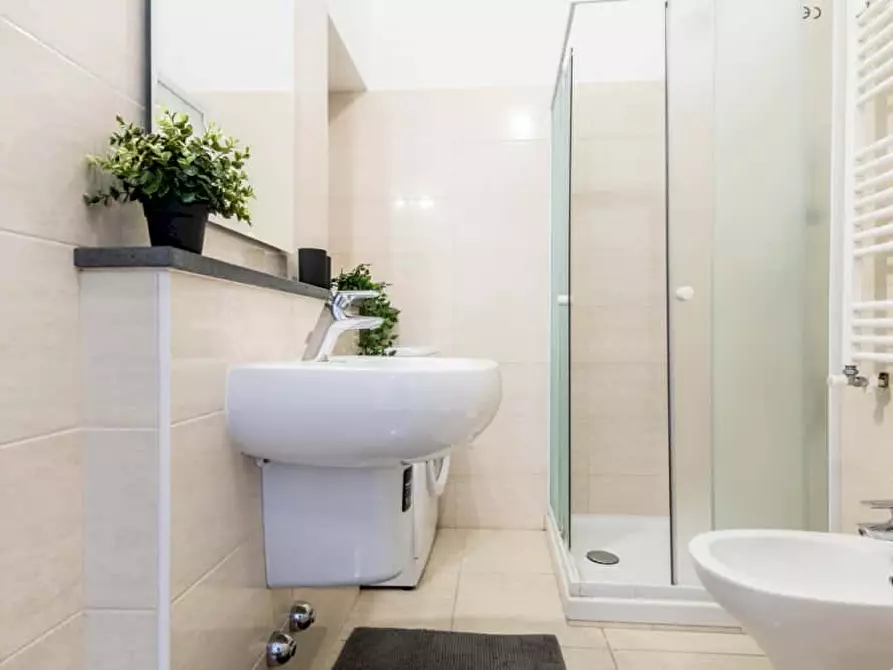 Immagine 7 di Camera in affitto  in Via Giovanni Pezzotti44 a Milano