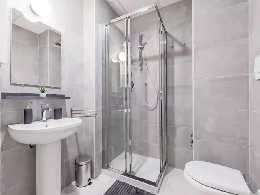 Immagine 13 di Camera in affitto  in Viale Bligny28 a Milano