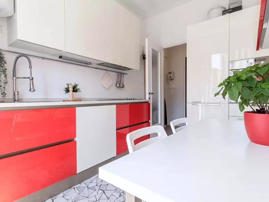 Immagine 16 di Camera in affitto  in Via Maniago2 a Milano