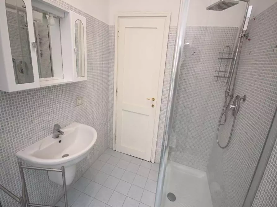 Immagine 37 di Camera in affitto  in Via Felice Bellotti11 a Milano