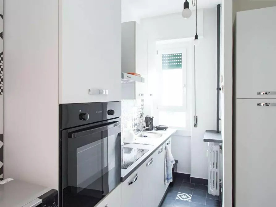 Immagine 17 di Camera in affitto  in Via Angelo Inganni64 a Milano