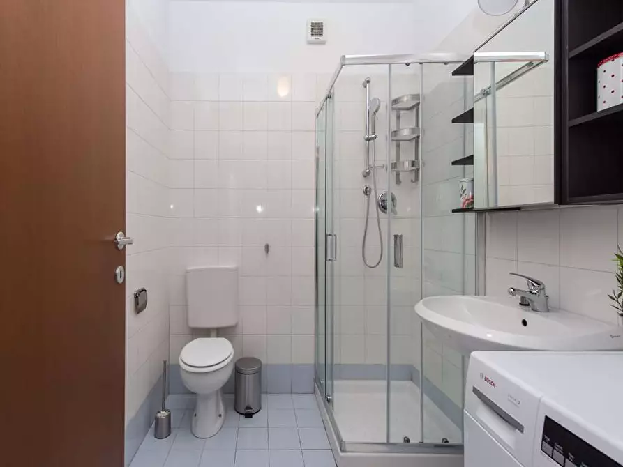 Immagine 28 di Camera in affitto  in Via del Lavoro37/3 a Bologna