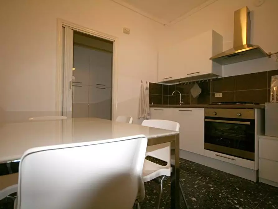 Immagine 12 di Camera in affitto  in Via Lecco22 a Milano