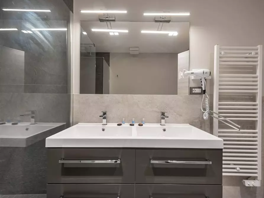 Immagine 20 di Camera in affitto  in Via Ricasoli59 a Firenze