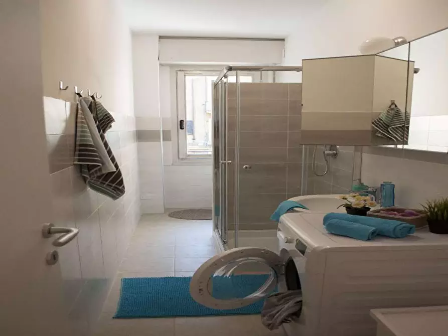 Immagine 55 di Camera in affitto  in Viale Tunisia13 a Milano