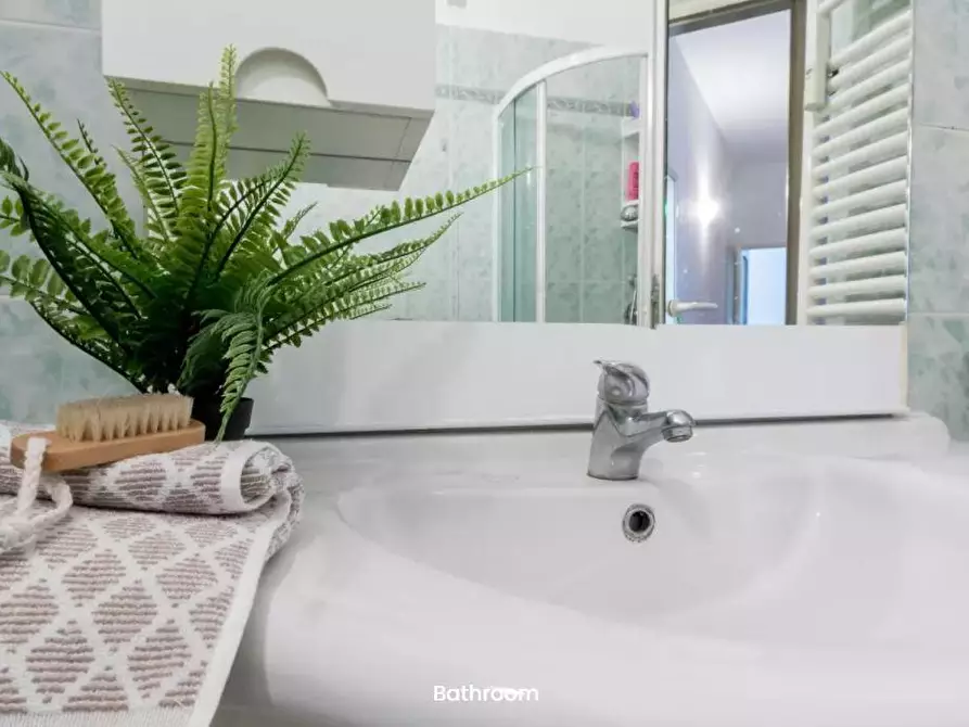 Immagine 12 di Camera in affitto  in Via Guido Guarini Matteucci1 a Milano