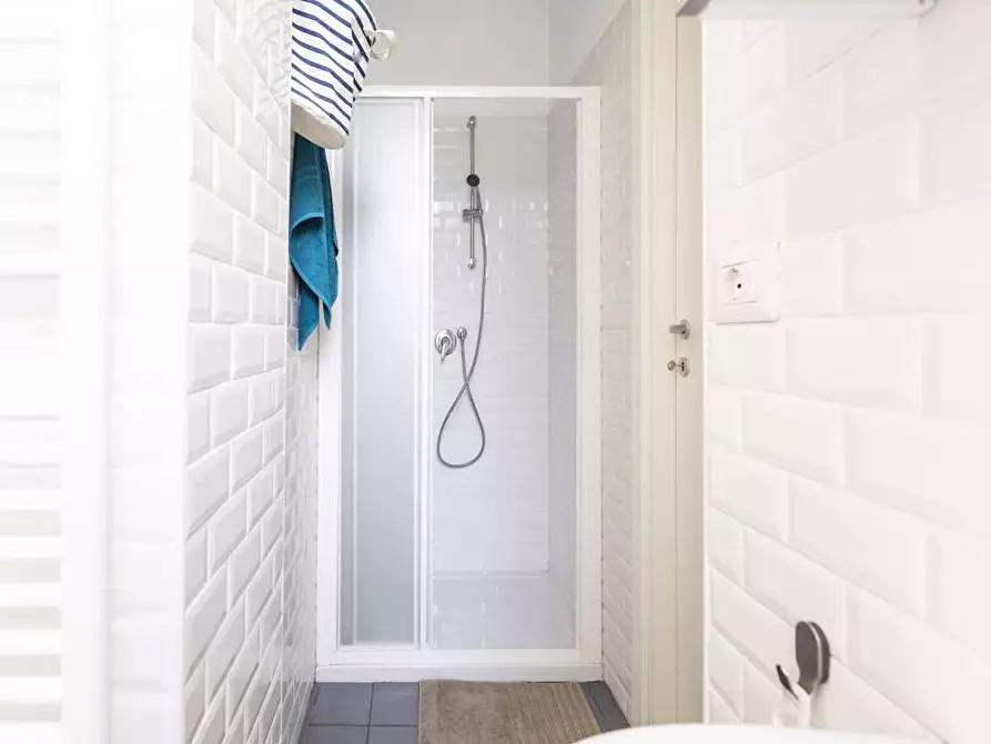 Immagine 25 di Camera in affitto  in Via Paolo Bassi22 a Milano