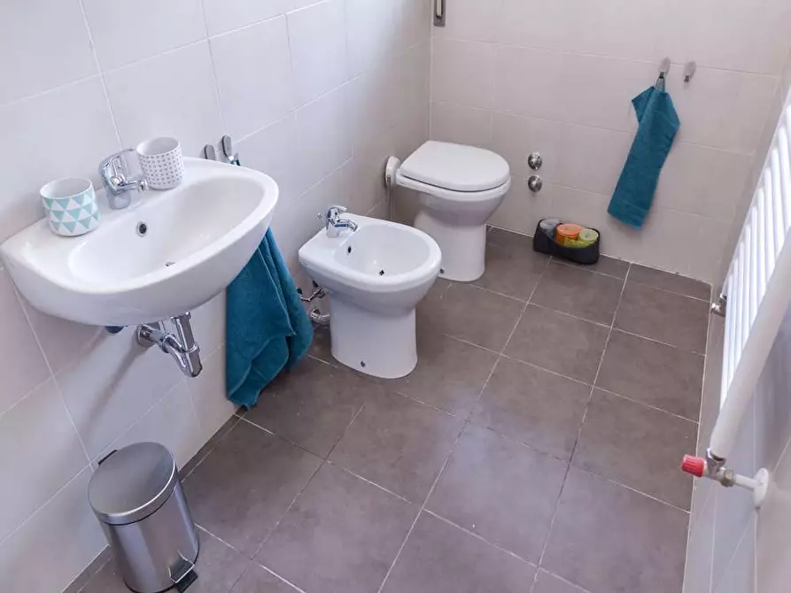 Immagine 46 di Camera in affitto  in Viale Giovanni Vicini20 a Bologna