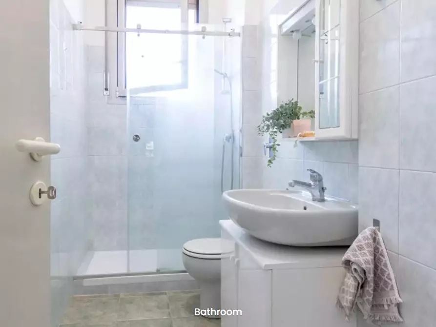 Immagine 10 di Camera in affitto  in Via Guido Guarini Matteucci1 a Milano