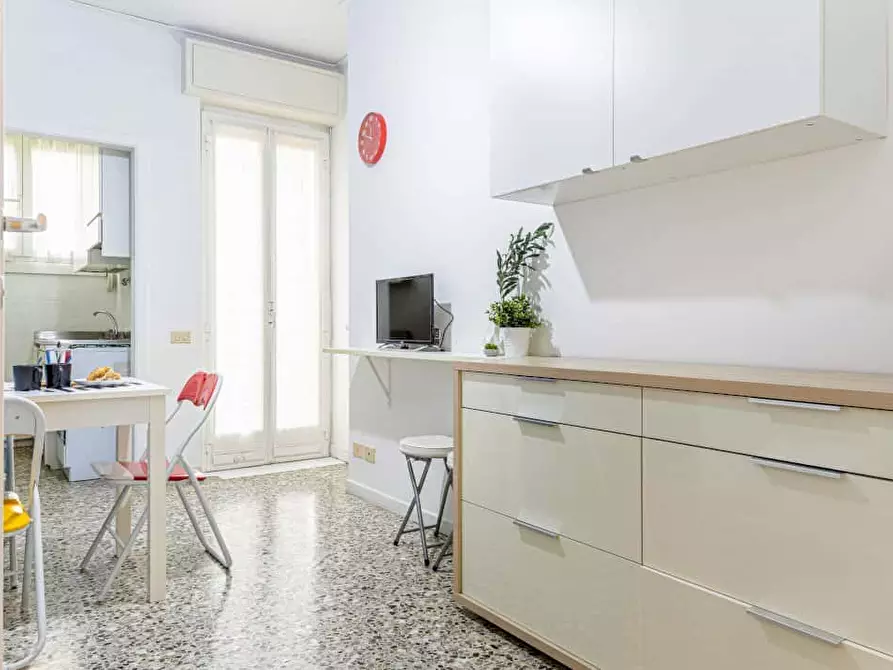 Immagine 12 di Camera in affitto  in Viale Teodorico19 a Milano