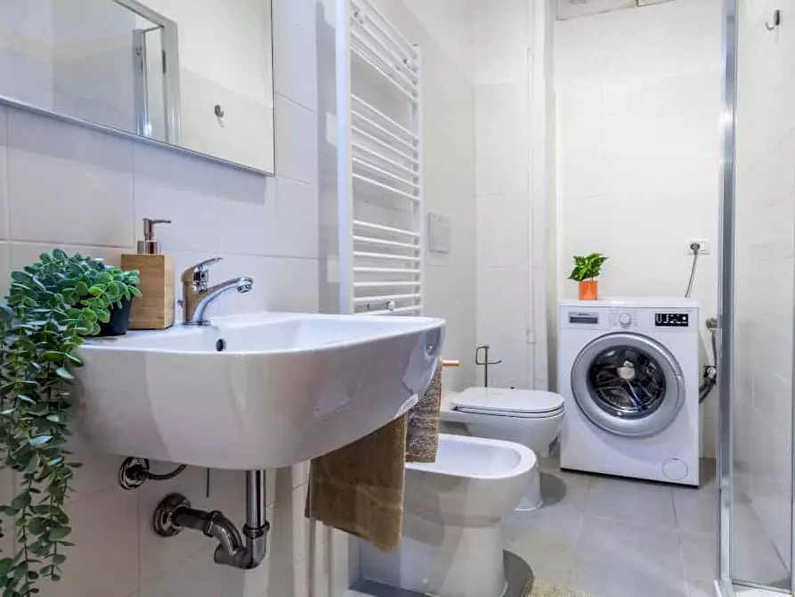 Immagine 13 di Camera in affitto  in Via Cadore35 a Milano