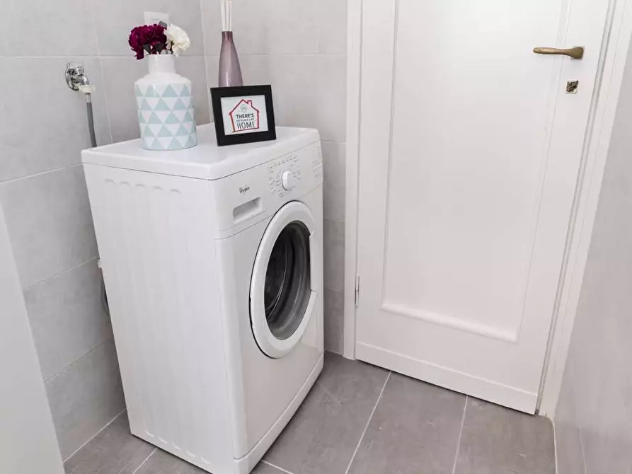 Immagine 52 di Camera in affitto  in Via Cosseria1 a Milano