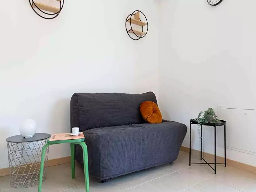 Immagine 15 di Camera in affitto  in Via Gardone5 a Milano