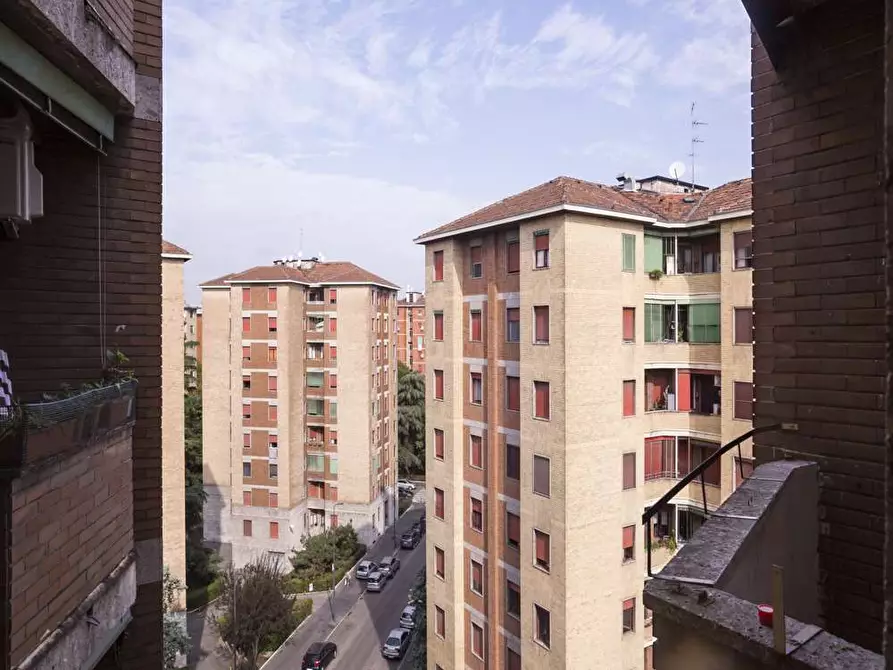 Immagine 28 di Camera in affitto  in Via Salvatore Barzilai9 a Milano