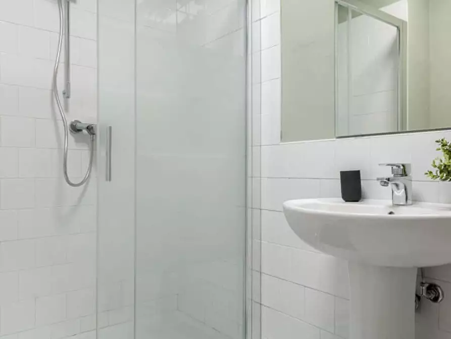 Immagine 21 di Camera in affitto  in Via Ambrogio Binda40 a Milano