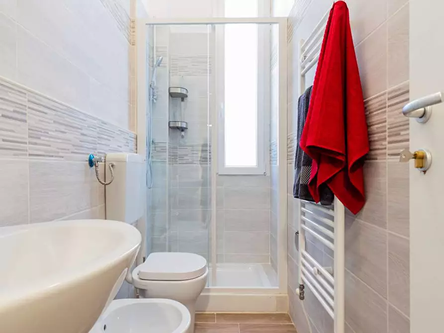 Immagine 29 di Camera in affitto  in Viale Alfredo Oriani26 a Bologna