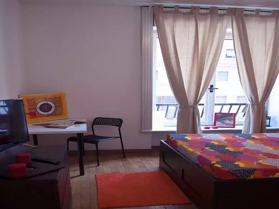 Immagine 84 di Camera in affitto  in Viale Tunisia13 a Milano
