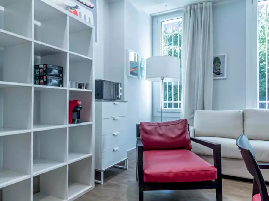 Immagine 7 di Camera in affitto  in Via Bernardino Biondelli7 a Milano