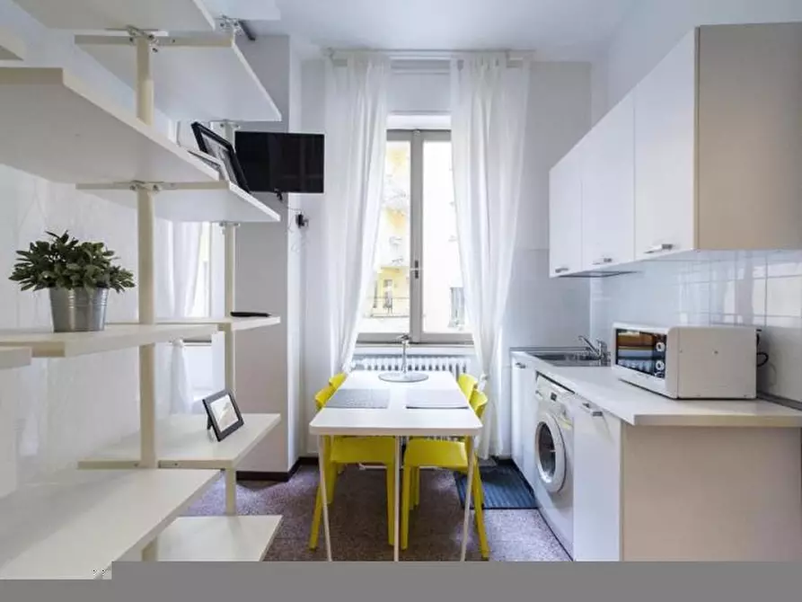 Immagine 8 di Camera in affitto  in Via San Calocero25 a Milano