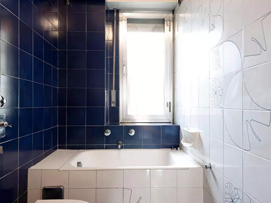 Immagine 9 di Camera in affitto  in Viale Beatrice d'Este30 a Milano