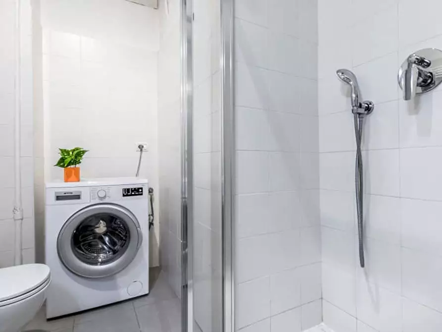 Immagine 14 di Camera in affitto  in Via Cadore35 a Milano