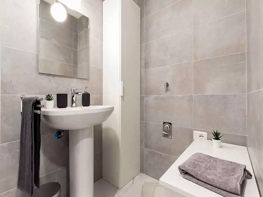 Immagine 22 di Camera in affitto  in Viale Bligny28 a Milano