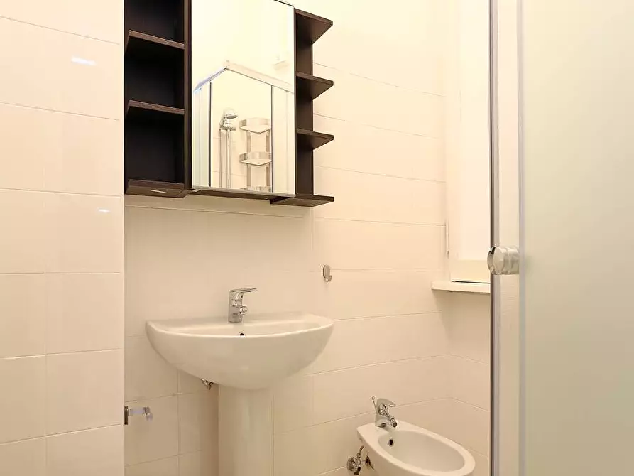 Immagine 81 di Camera in affitto  in Via Rodolfo Lanciani1 a Roma