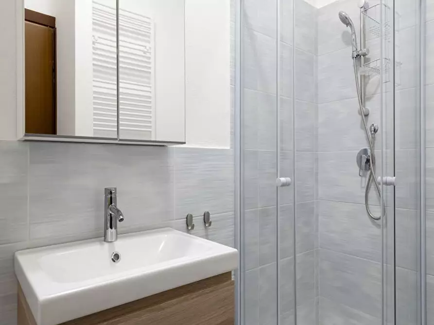 Immagine 18 di Camera in affitto  in Via Ulisse Salis10 a Milano