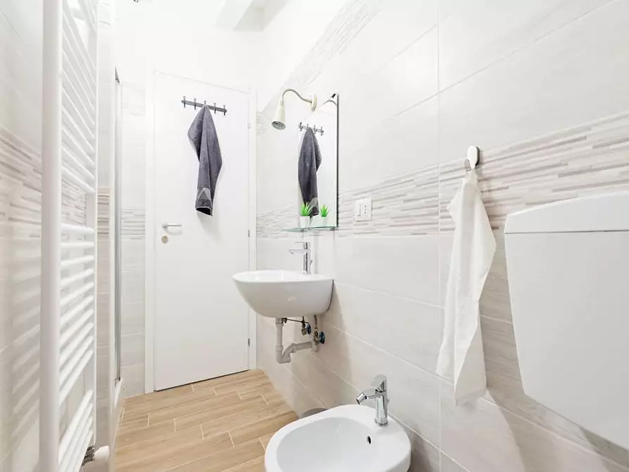 Immagine 21 di Camera in affitto  in Viale Alfredo Oriani26 a Bologna