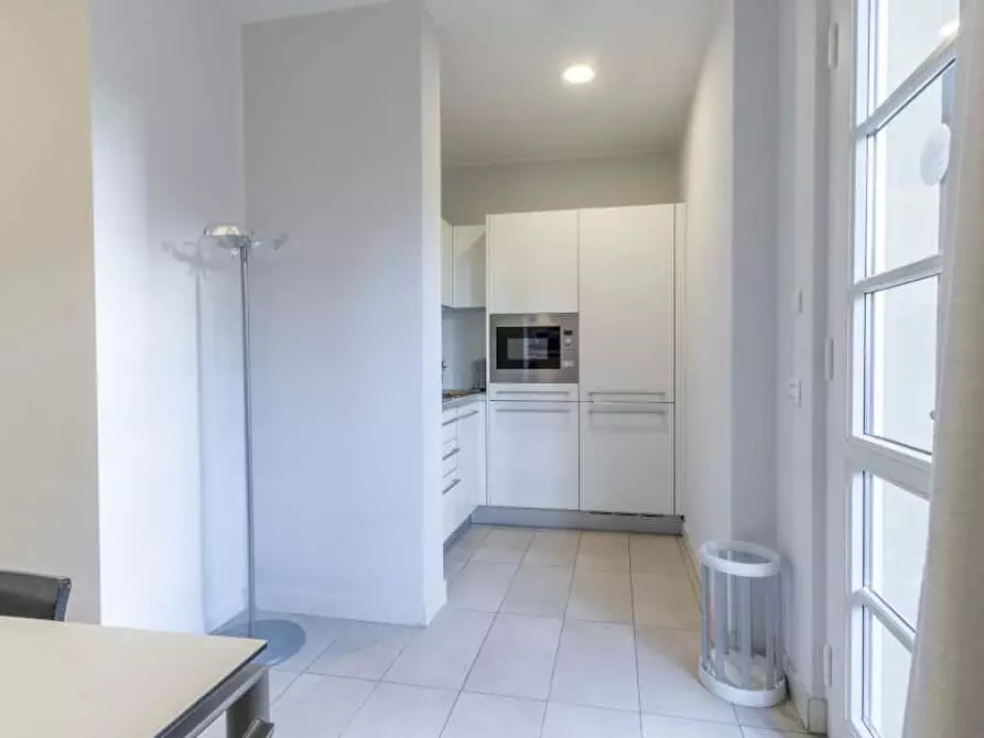 Immagine 12 di Camera in affitto  in Via Bernardino Biondelli7 a Milano