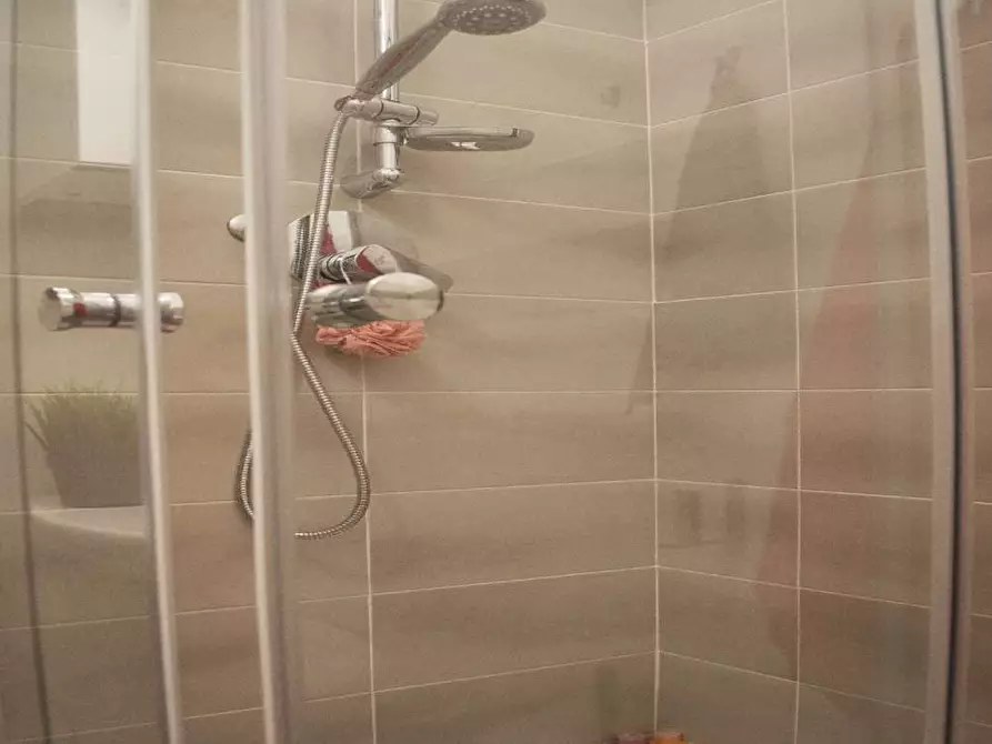 Immagine 69 di Camera in affitto  in Viale Tunisia13 a Milano