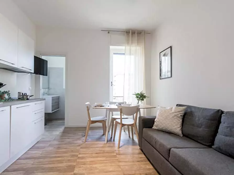 Immagine 4 di Camera in affitto  in Via Riccardo Pitteri23 a Milano