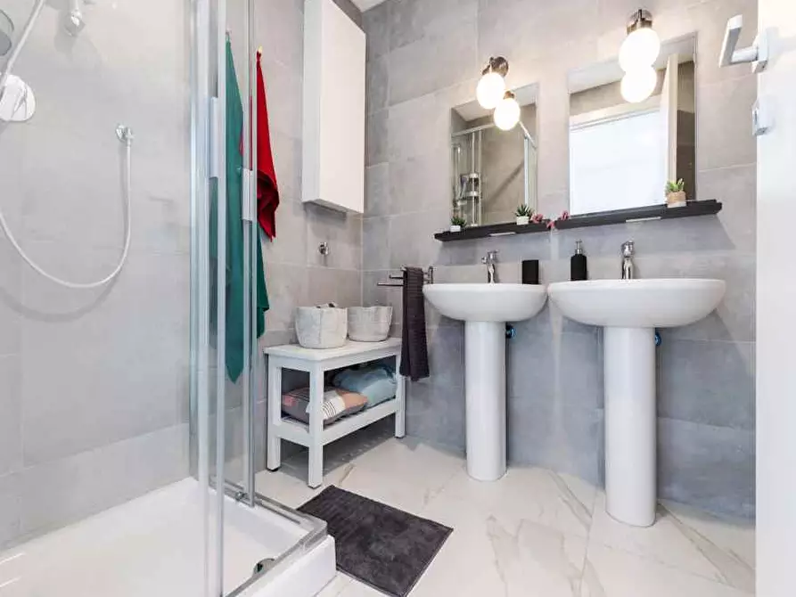 Immagine 24 di Camera in affitto  in Viale Bligny28 a Milano