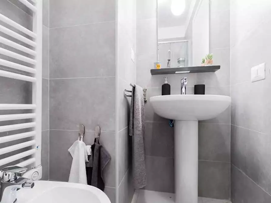 Immagine 22 di Camera in affitto  in Viale Bligny28 a Milano