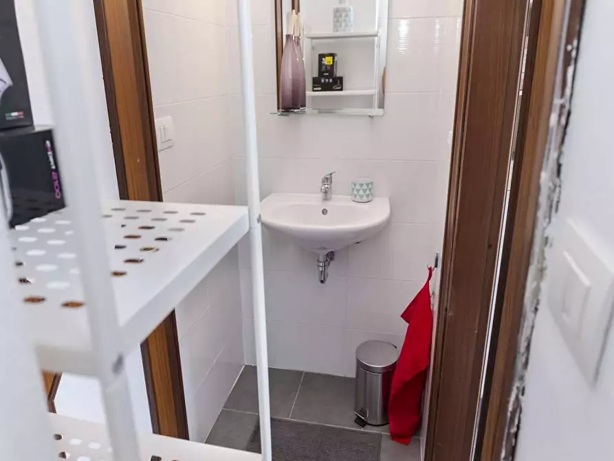 Immagine 38 di Camera in affitto  in Viale Giovanni Vicini20 a Bologna