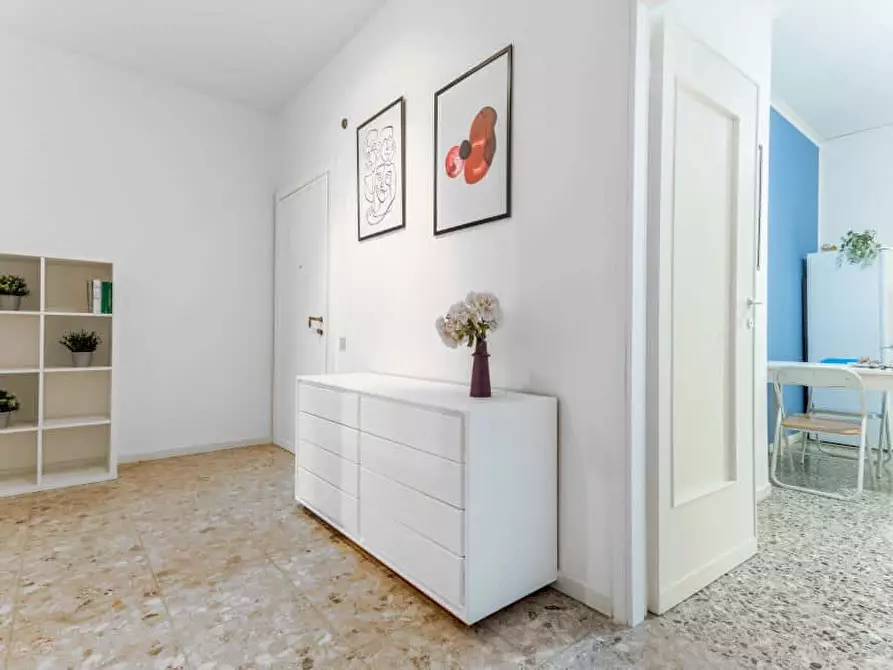 Immagine 16 di Camera in affitto  in Viale Teodorico19 a Milano