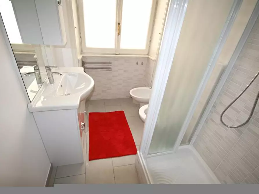 Immagine 10 di Camera in affitto  in Via Lecco22 a Milano