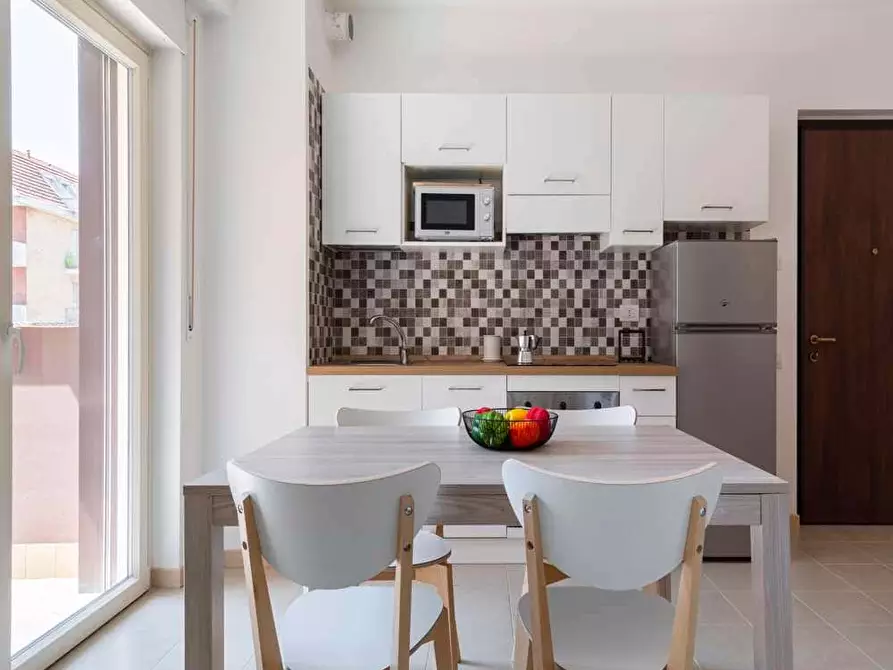 Immagine 9 di Camera in affitto  in Via Gardone5 a Milano