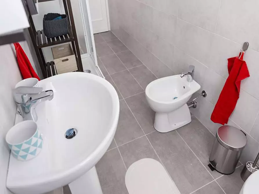 Immagine 58 di Camera in affitto  in Via Cosseria1 a Milano