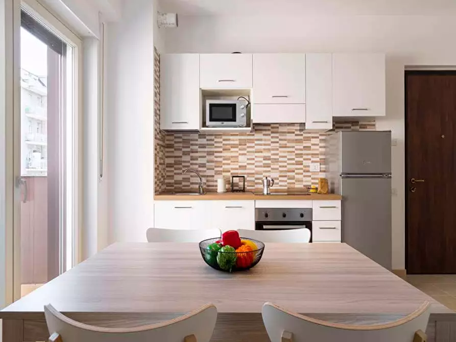 Immagine 17 di Camera in affitto  in Via Gardone5 a Milano