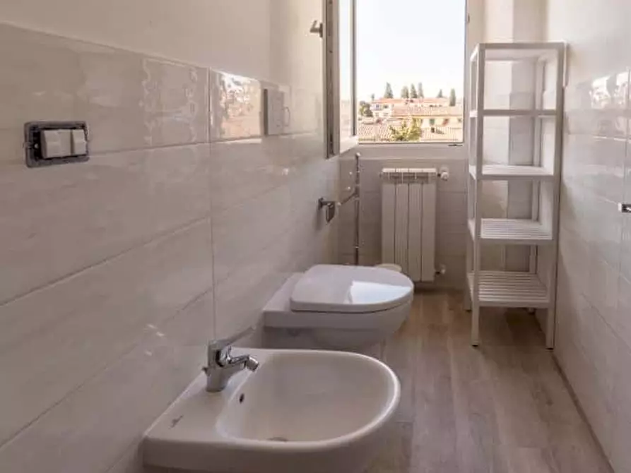 Immagine 19 di Camera in affitto  in Via Giotto37 a Firenze