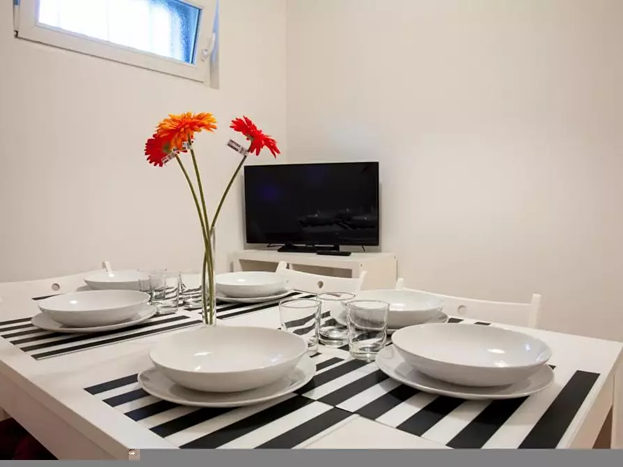 Immagine 17 di Camera in affitto  in Via Donato Creti31 a Bologna