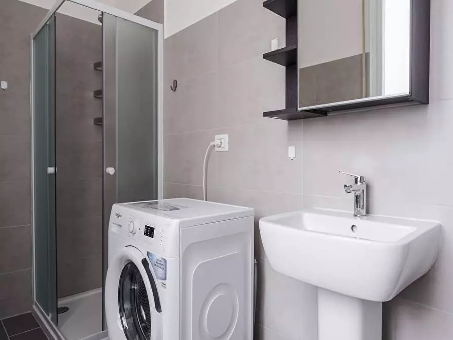 Immagine 57 di Camera in affitto  in Via delle Belle Arti21 a Bologna