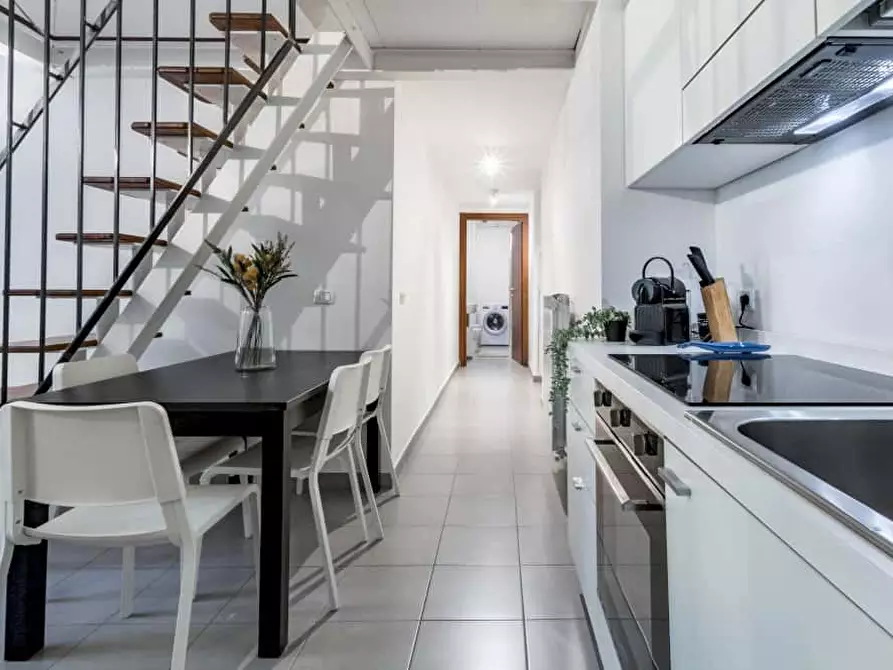 Immagine 8 di Camera in affitto  in Via Cadore35 a Milano