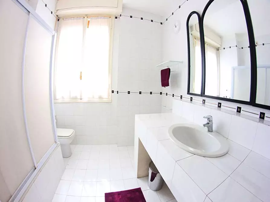 Immagine 8 di Camera in affitto  in Via Don Carlo Gnocchi33 a Milano