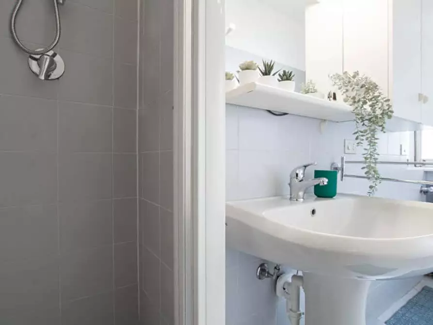 Immagine 8 di Camera in affitto  in Via Pietro Cavalcabò2 a Milano