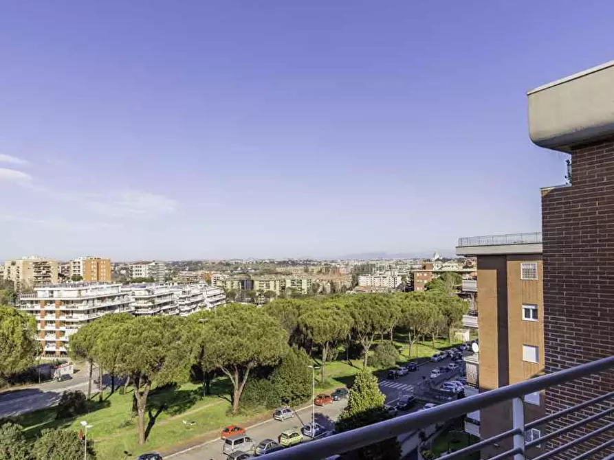 Immagine 18 di Camera in affitto  in Via Fiume delle Perle146 a Roma