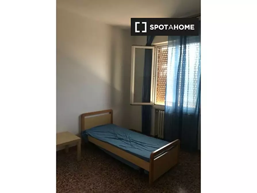 Camera condivisa in affitto in Via Badini a Granarolo Dell'emilia